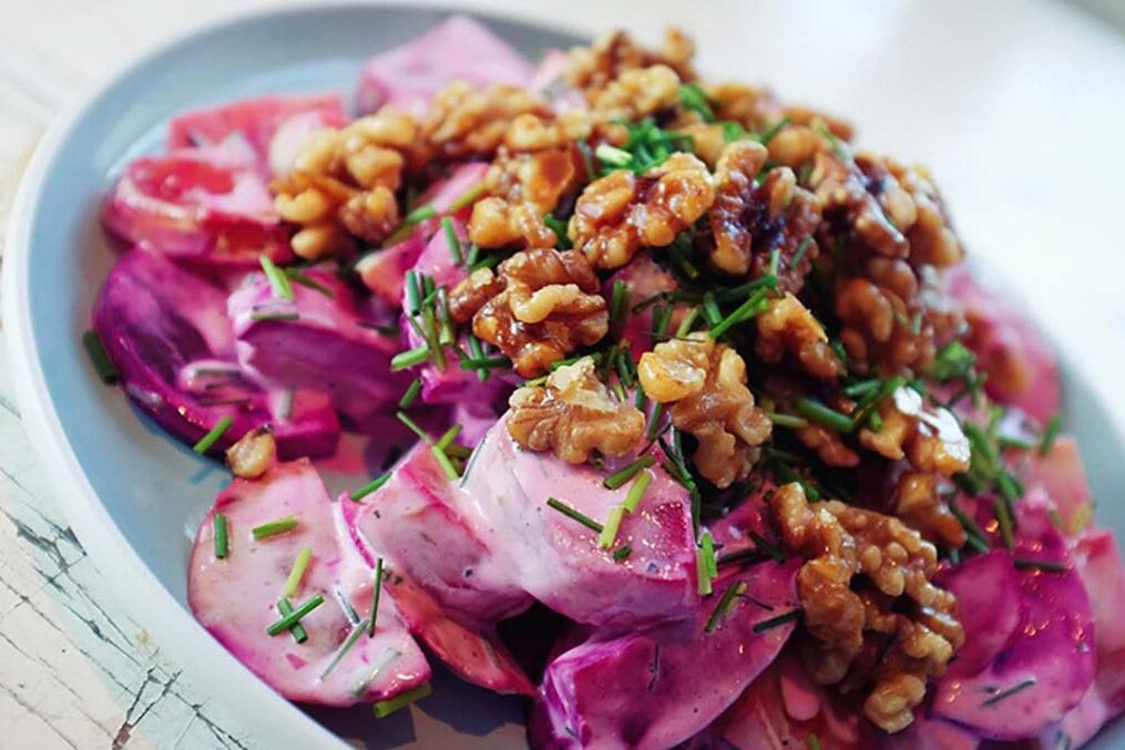 Ovnsbakte beter med yoghurtdressing
