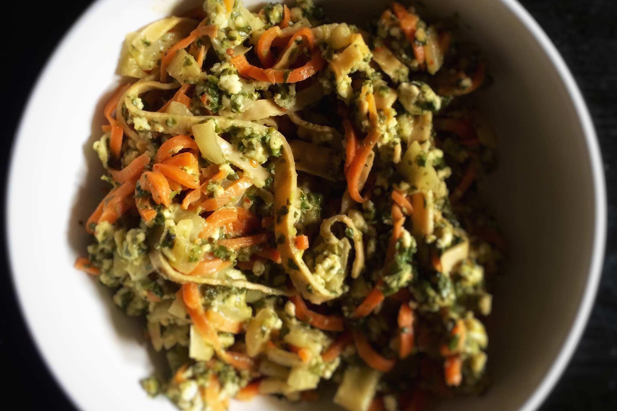 Pasta med skjørost og kremet spinatsaus